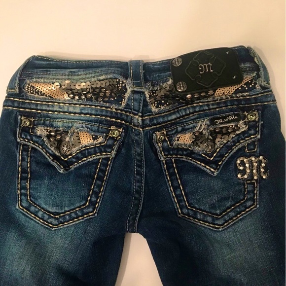 Miss Me boot cut jeans size 24, worn a couple times excellent condition - Picture 2 of 5